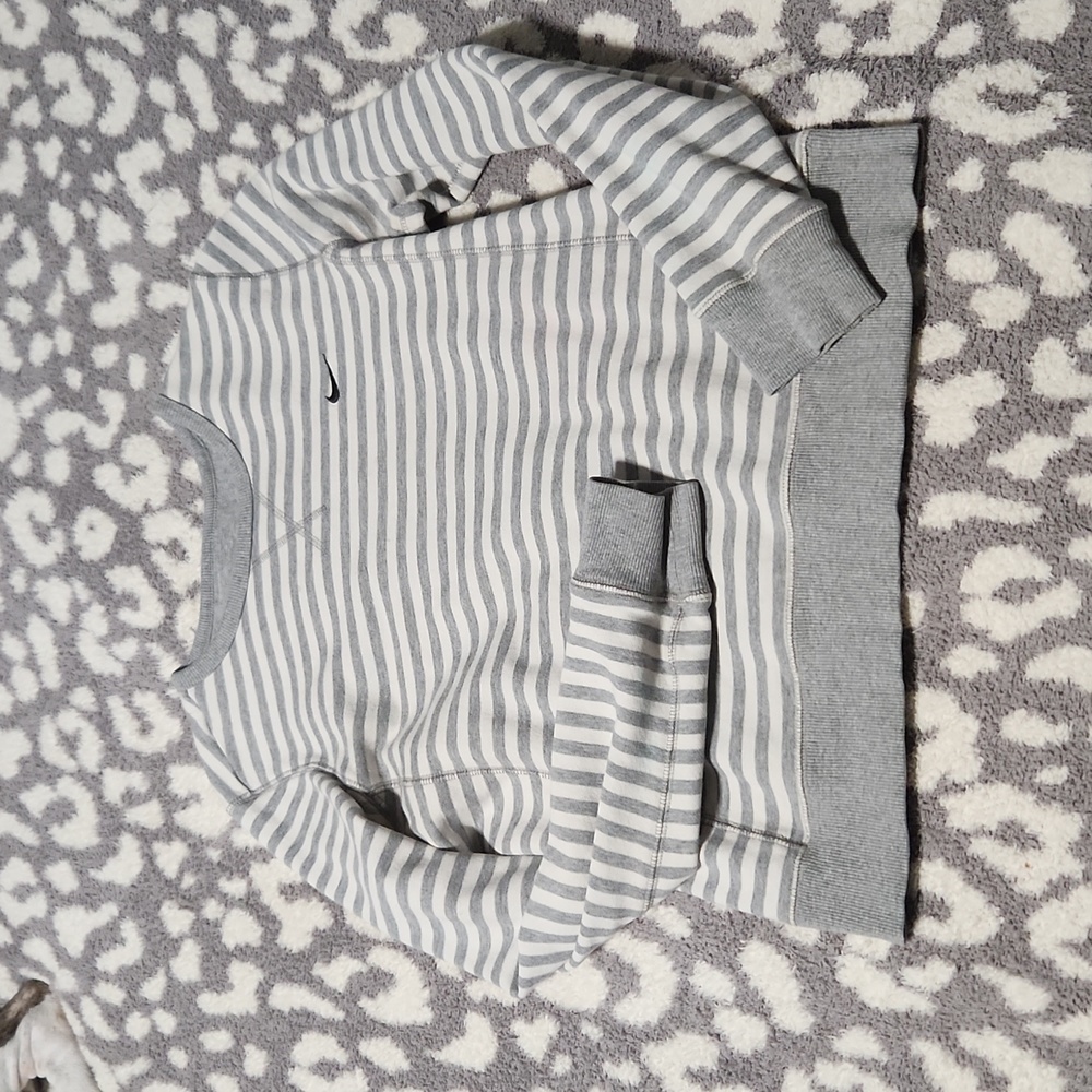 Nike sweatshirt